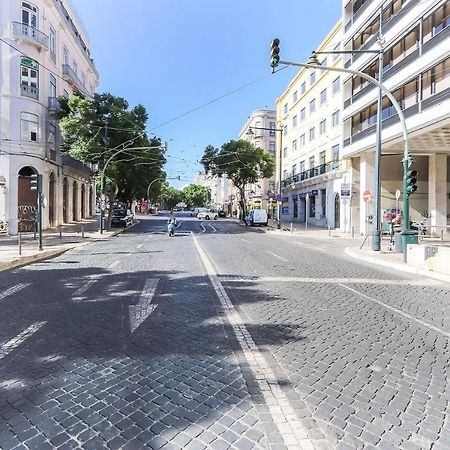 Modern Parliament By Homing Apartment Lisbon Exterior photo